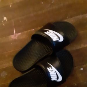 Meet your Posher, Devin